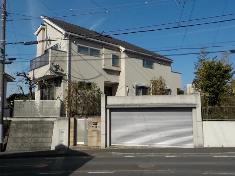 横浜市青葉区　K様邸　屋根・外壁塗装工事：元のイメージそのままに新築のようにリフォーム