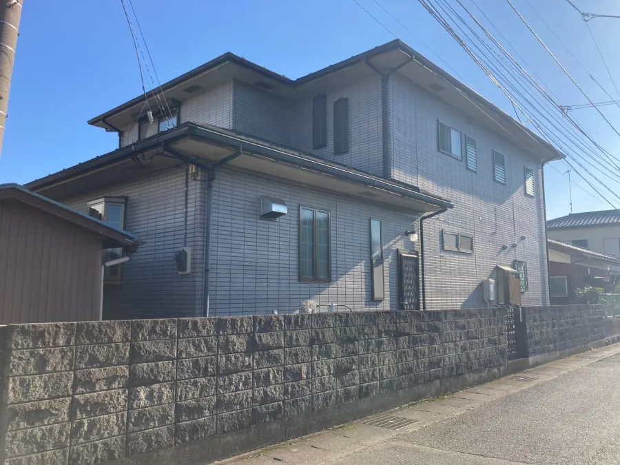 神奈川県海老名市　T様邸　屋根・外壁塗装工事：美しいホワイトの外観へリニューアル