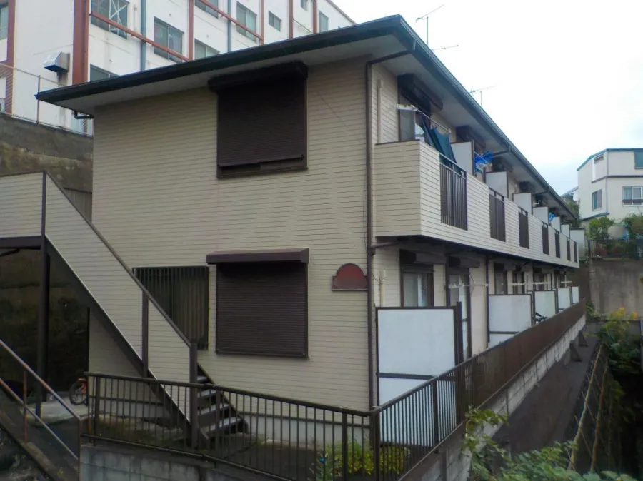 横浜市西区　N様所有アパート　屋根・外壁塗装工事