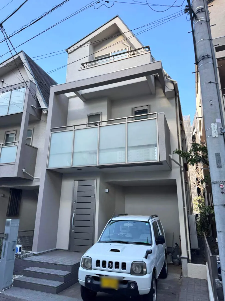 東京都世田谷区 S様邸 屋根・外壁塗装工事:ラジカル制御型の塗料でリフォーム